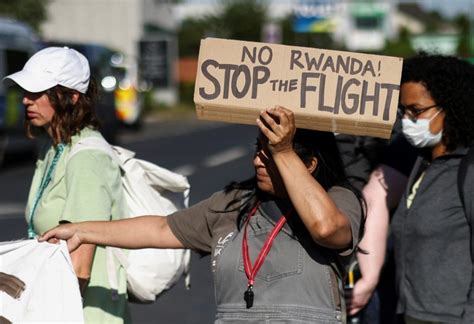 migrants going to rwanda